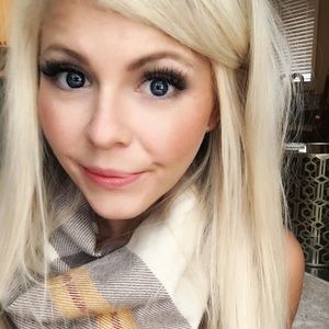 Meet your Posher, Joanna